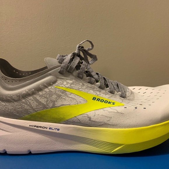 brooks hyperion mens silver